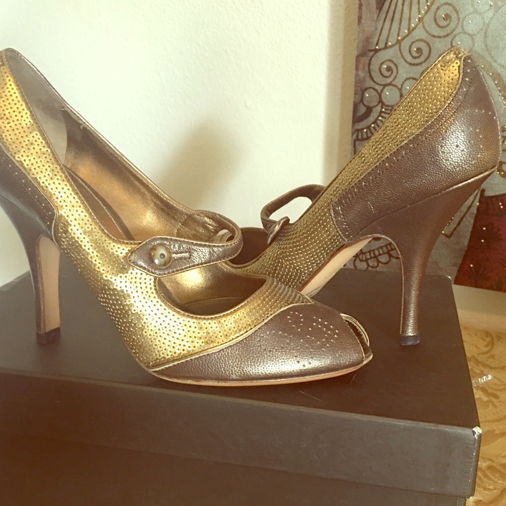 Prada Metallic peep toes pumps